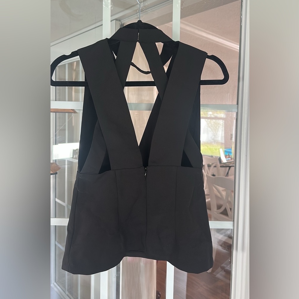 NWT Bebe peplum strap detail top mock neck small black